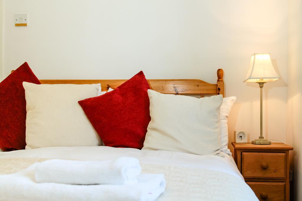 Alabare Guesthouse Salisbury Quarto foto